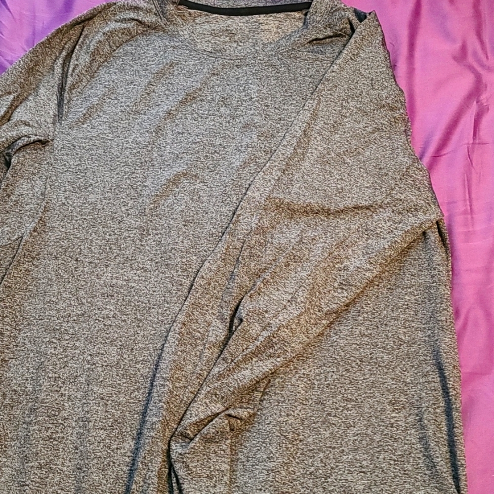 Lululemon, Medium, Black/Rhino Grey, Long Sleeve Shirt